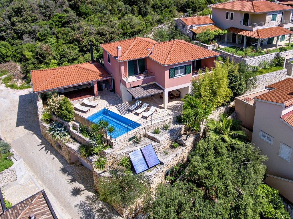 Villa Kamelicina in Vinisce, Croatia